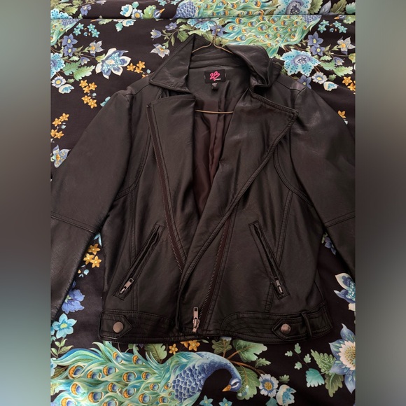 2B BeBe Faux Leather Jacket - Picture 2 of 8